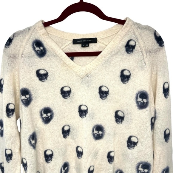 Skull Cashmere Riley Skull Graphic V Neck Long Sleeve Cozy Sweater Women’s Small - Picture 9 of 14